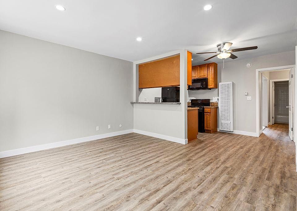 Parkview Terrace Apartments 14355 Huston St Sherman Oaks CA Zillow
