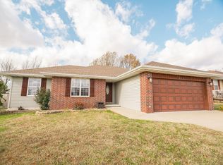 213 Dixie Ave, Clever, MO 65631