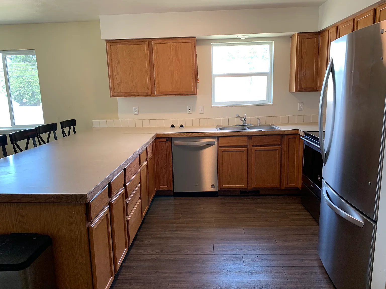 303 E Augusta Ave — Photo 4