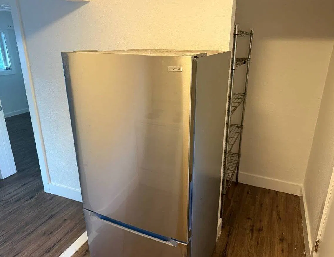 1 bed, 1.0 bath, 600 sqft, $850 — Photo 2