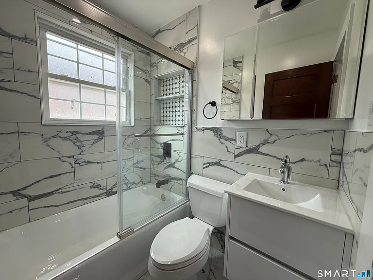 30 Hadley St — Photo 16