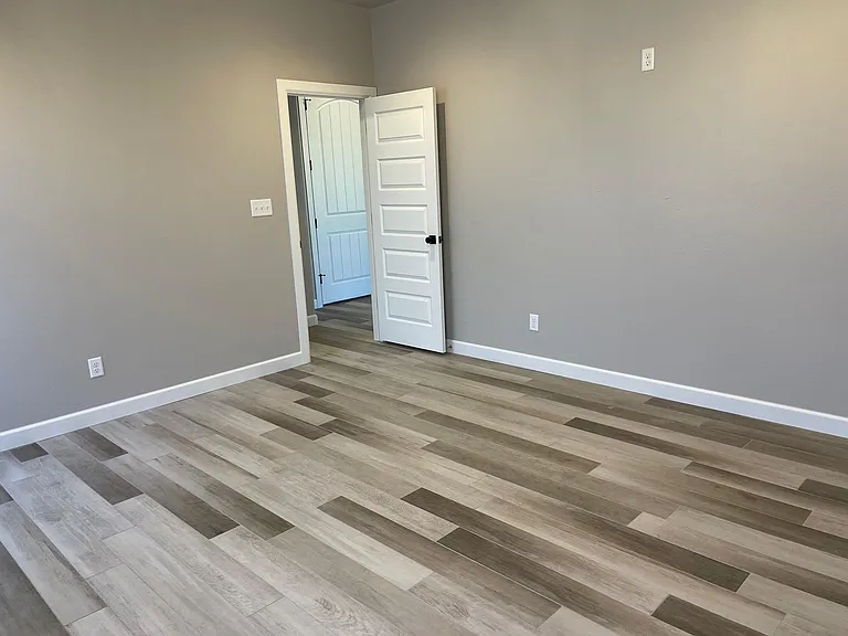 2603 Cloud Nine Cres — Photo 13