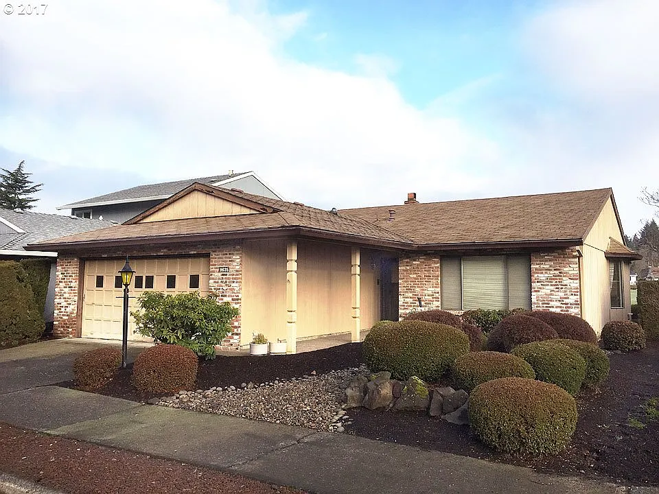 9625 SW Summerfield Dr photo 1