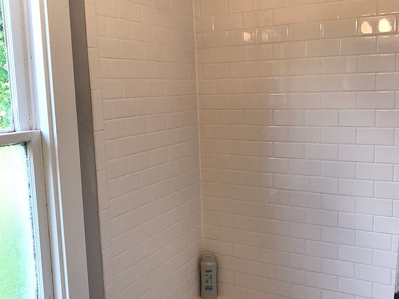 3rd image of 603 Montgomery St