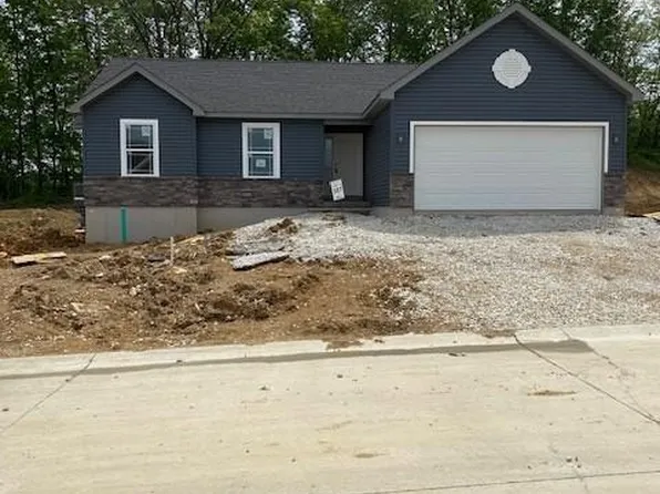 564 Lakewood Dr, Moscow Mills, MO 63362