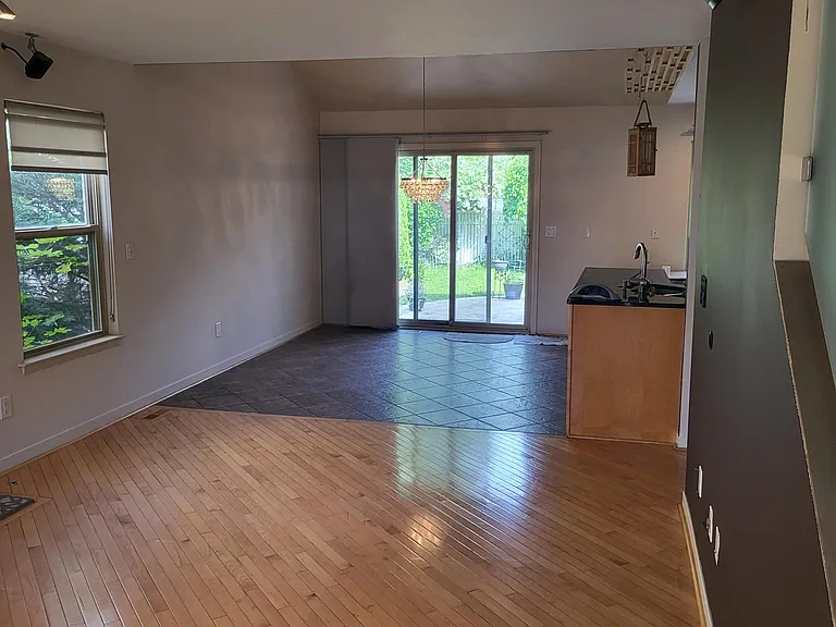 3355 Willow St — Photo 8