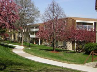 1008 W Burnsville Pkwy APT 225, Burnsville, MN 55337