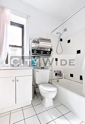 Rented by City Wide Apartments | media 8