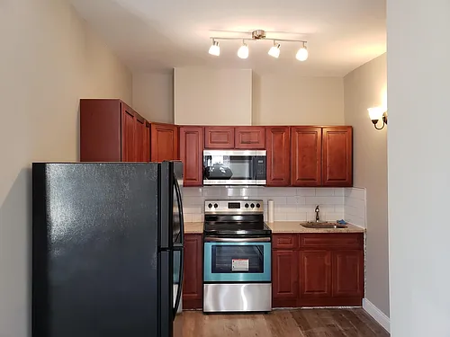 32 King St #14 Photo 1