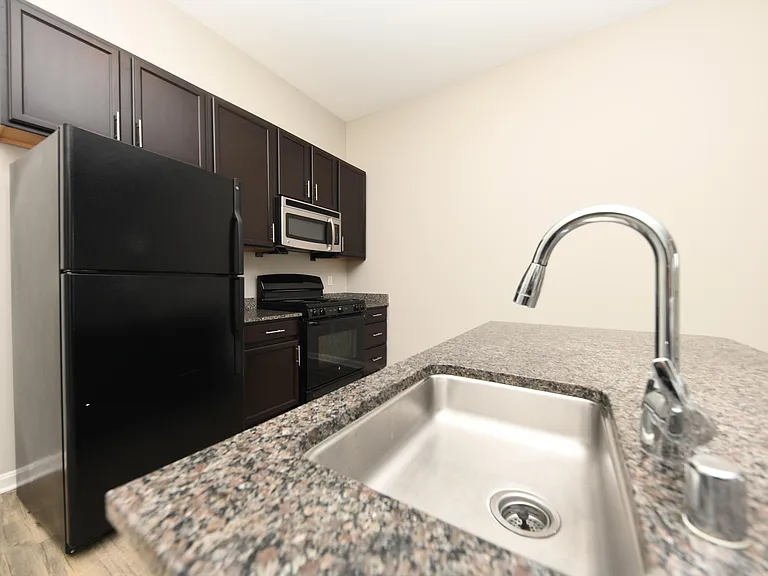 Kitchen + Granite COunters