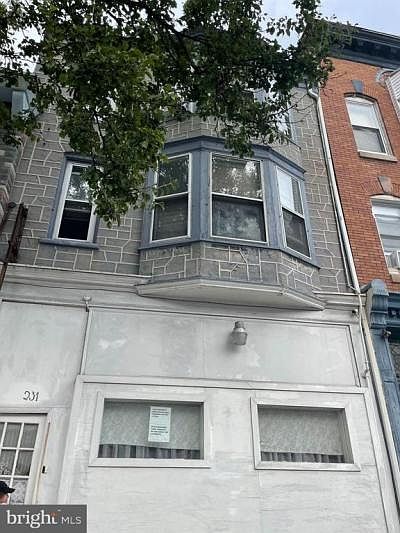 1st image of 231 N 9th St