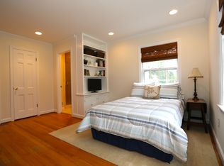 9633 Old Spring Rd, Kensington, MD 20895