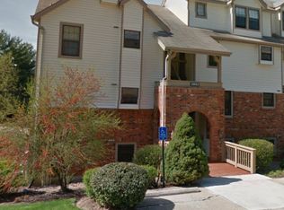 2802 Par Valley Ct APT B, Saint Louis, MO 63129