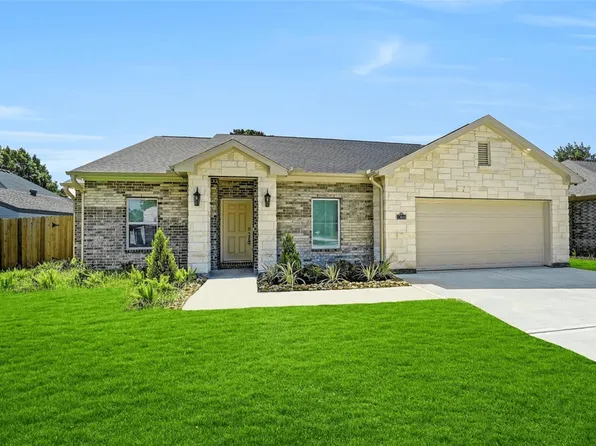 13614 Pine Dr, Cypress, TX 77429