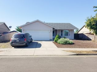 1044 Mazama Ave, Lebanon, OR 97355