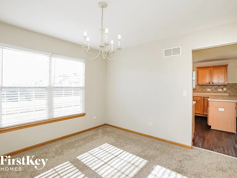 16460 Kingsbrook Dr — Photo 4