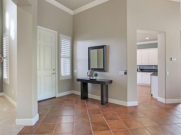 3rd image of 1903 Glenbrook Ln