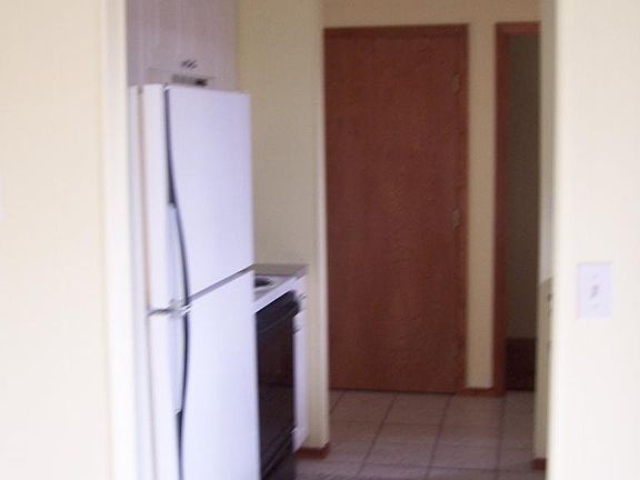 4th image of 419 W Lakeview Dr