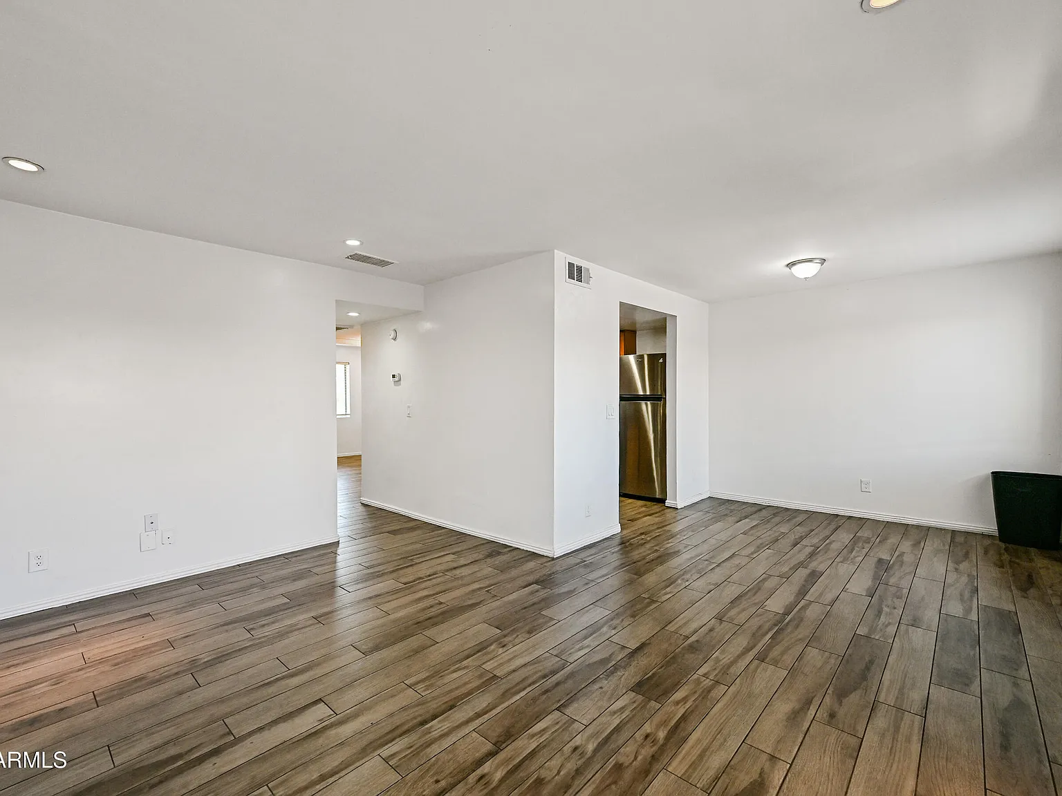 2 bed, 1.5 bath, 707 sqft, $1,150 — Photo 4