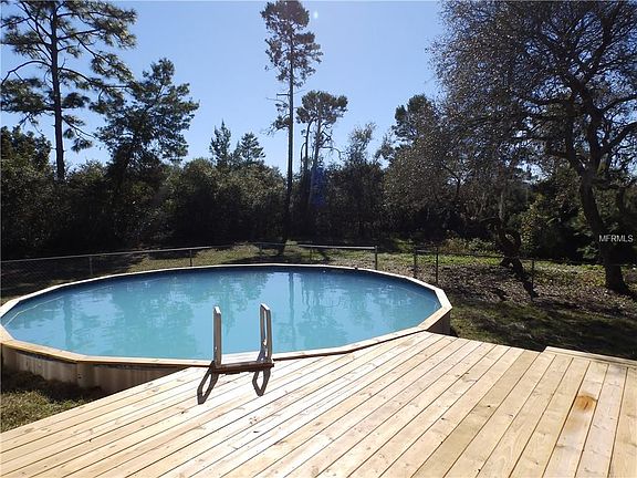 3rd image of 1724 Whipple Dr