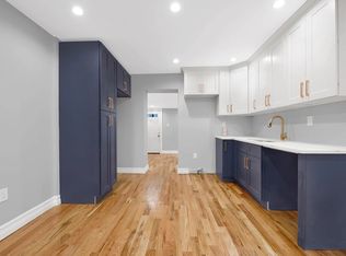 1112 E 213th St #A, Bronx, NY 10469