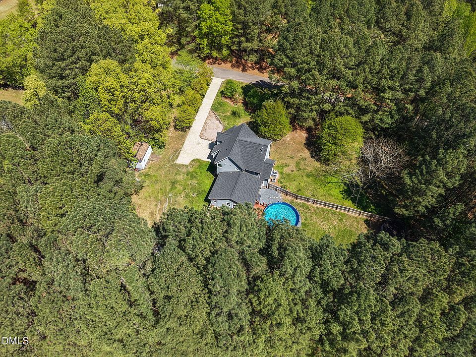 2nd image of 1016 Aquaduct Dr