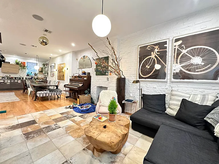 438 Hancock St #2 — Photo 7