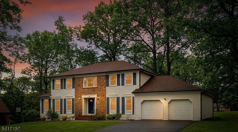 1st image of 36 Scarsdale Dr