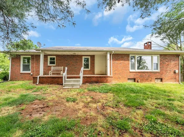 30 Jd Ring Rd, Hillsboro, TN 37342