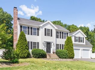 45 Metacomet Ave, Taunton, MA 02780
