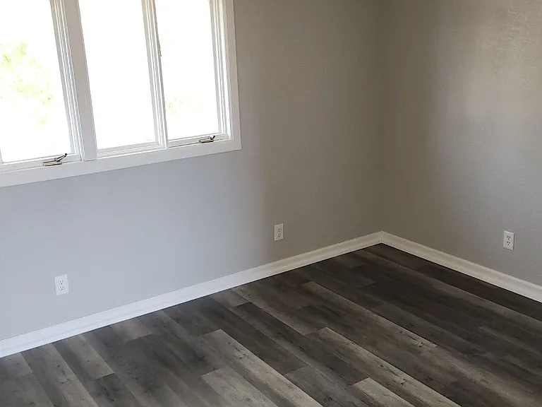 1014 Kings Rd #B — Photo 3