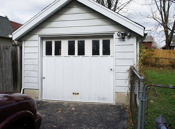 3rd image of 3638 Herbert Ave