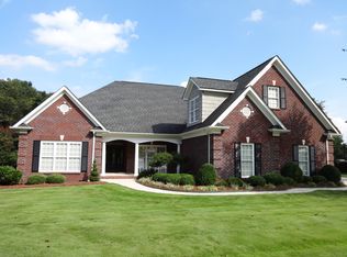 7172 Three Wood Dr, Matthews, NC 28104