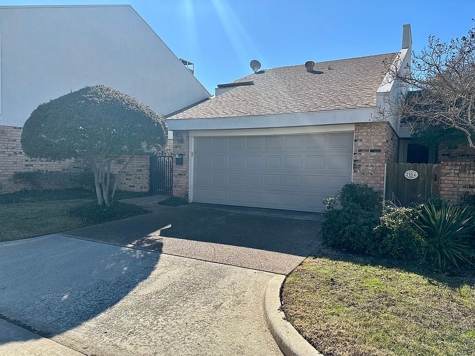 1st image of 2105 Brook Mount Ct