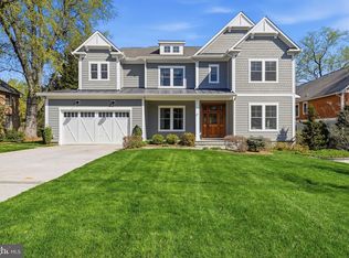 427 Orchard St NW, Vienna, VA