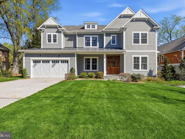 427 Orchard St NW, Vienna, VA 22180