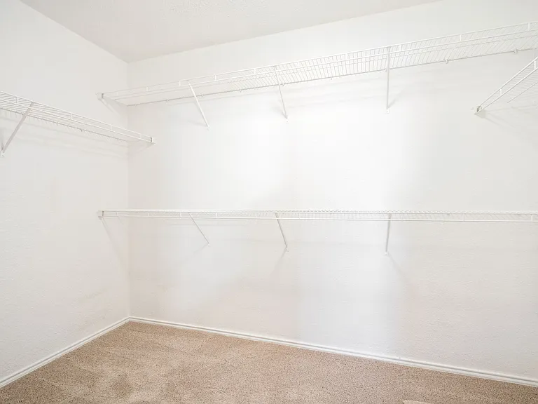 1626 White Oak Rd — Photo 13