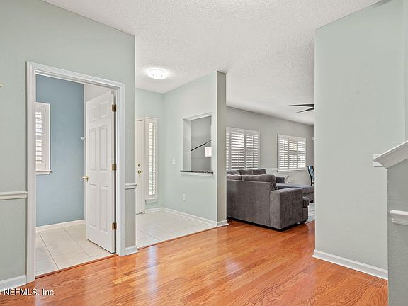 5th image of 7244 DEERFOOT POINT Circle #30-1