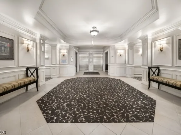 3108 Cedar Village Blvd, East Brunswick, NJ 08816