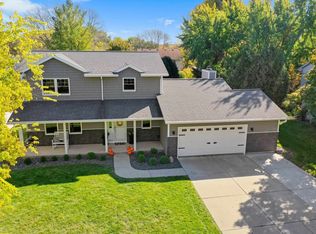 810 E Gile Cir, De Pere, WI 54115