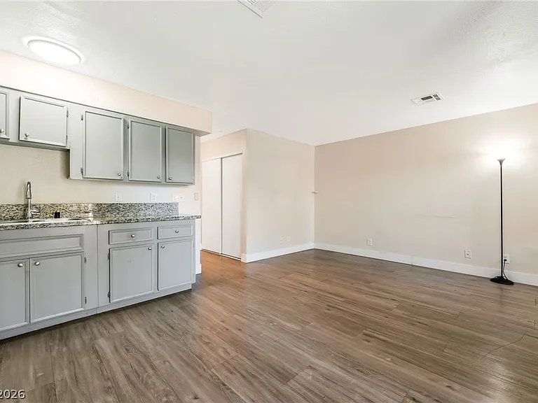 4300 N Lamont St #200 — Photo 13