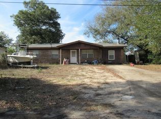 61 Fawn Ln, Shalimar, FL 32579