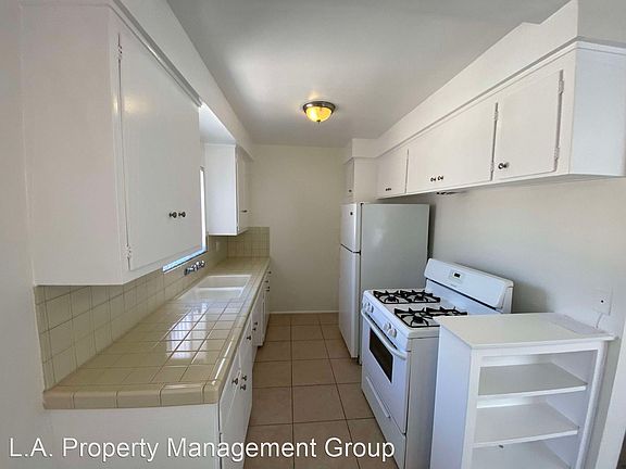 5th image of 1247 12th St APT 10