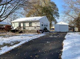 1124 Tulip St, Grand Ledge, MI 48837
