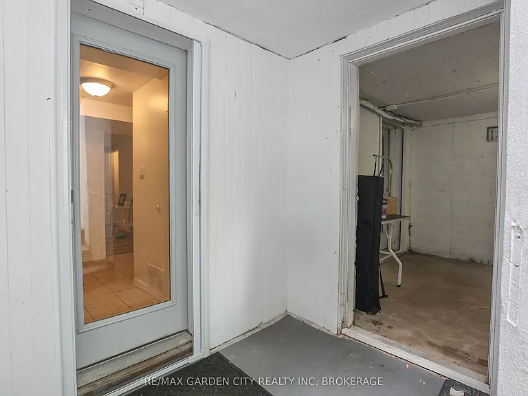 18 Wakil Dr #2 — Photo 8