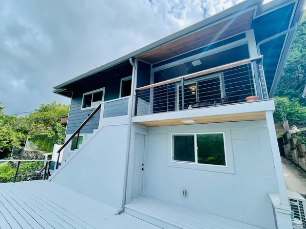 2061A 10th Ave, Honolulu, HI 96816