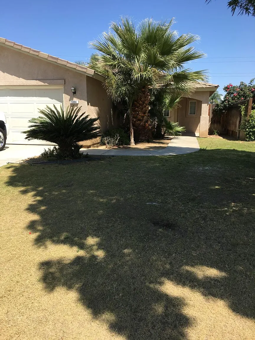 5904 Sarona St photo 1
