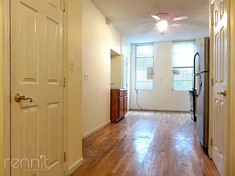 Rented by Rennit Inc.