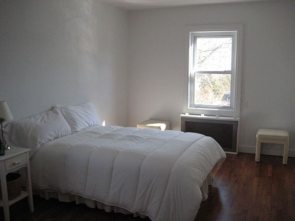 5th image of 195 N Village Ave APT 4G