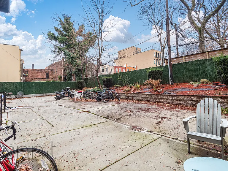 213 Troy Ave #3A — Photo 12